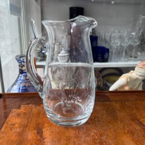 Jarra de cristal súper tallado con pico vertedor
