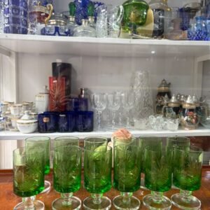 Juego de 12 copas de cristal súper tallado verde