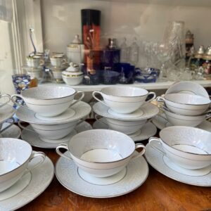 Juego de 10 consomeras con plato porcelana NORITAKE