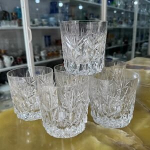 Exquisito juego de 6 vasos de cristal súper tallados