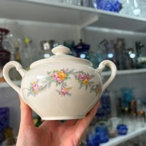 Azucarera con flores