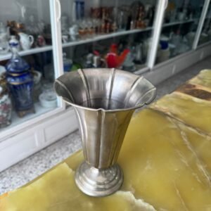 Florero de platería