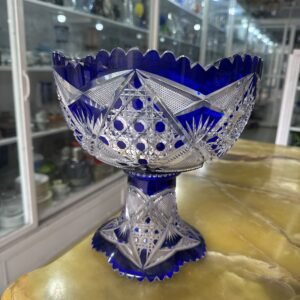Exquisita frutera o centro de mesa de cristal súper tallado azul