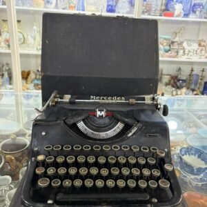 Máquina de escribir Mercedes de los años 30