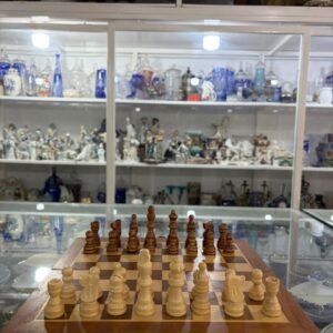 Juego de ajedrez antiguo de madera