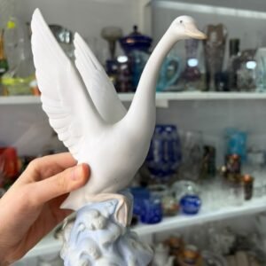 Figura porcelana NAOL LLADRO