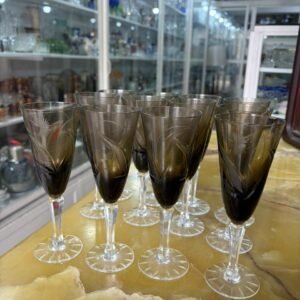 Juego de 12 copas de cristal fume para vino