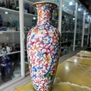 Florero o jarron porcelana oriental pintado a mano con oro