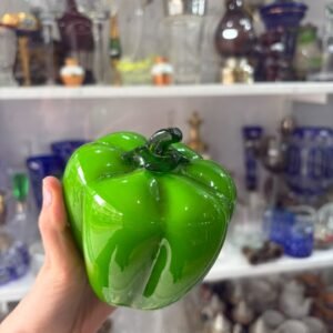 Adorno estilo murano con forma de morrón