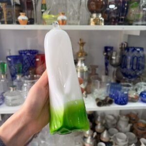 Adorno de murano con forma de puerro